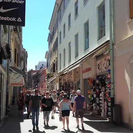 Center Old Town And 3*