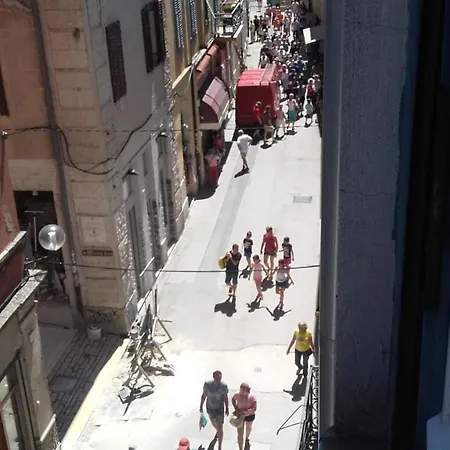 Center Old Town And Appart hôtel Pula