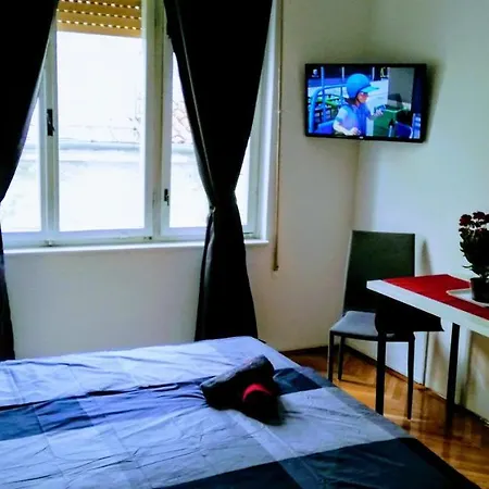 Center Old Town And Apart-hotel 3*