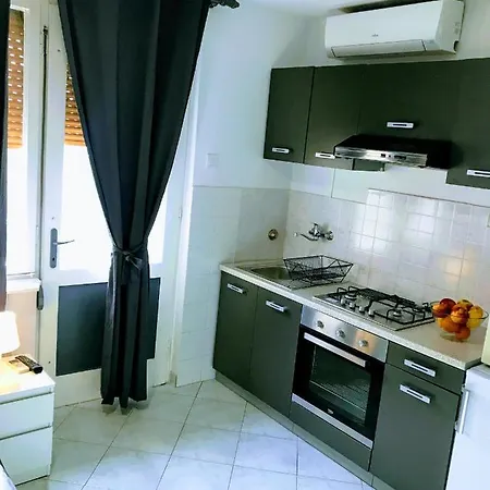 Center Old Town And 3*