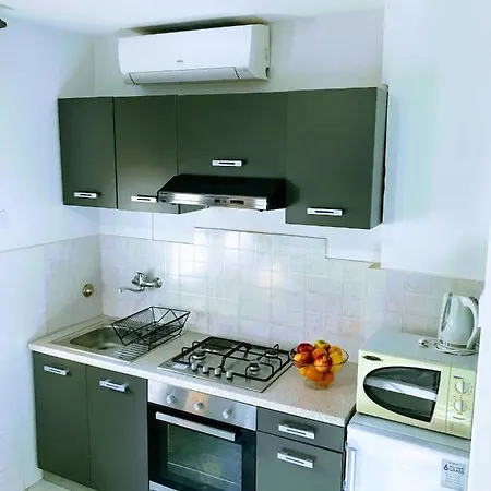 Center Old Town And Ξενοδοχείο με διαμερίσματα